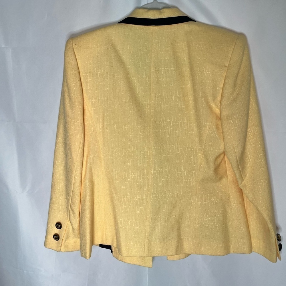 ⭐️ Kasper yellow blazer- size 8P - Picture 10 of 12